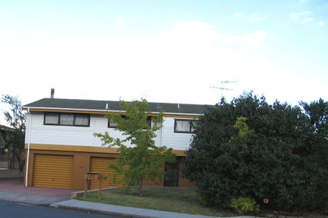 Photo of property in 172 Wiseley Road, West Harbour, Auckland, 0618