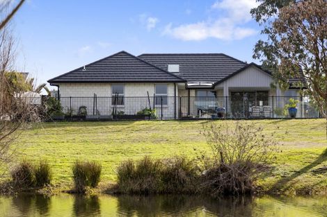 Photo of property in 48 Cassinia Close, Papamoa Beach, Papamoa, 3118