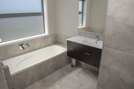 Photo of property in 27 Chalgrove Road, Huntington, Hamilton, 3210