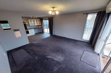 Photo of property in 1/50 Chipping Lane, Redwood, Christchurch, 8051