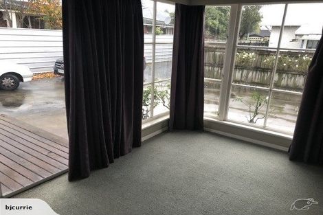 Photo of property in 15a Limbrick Street, Terrace End, Palmerston North, 4410