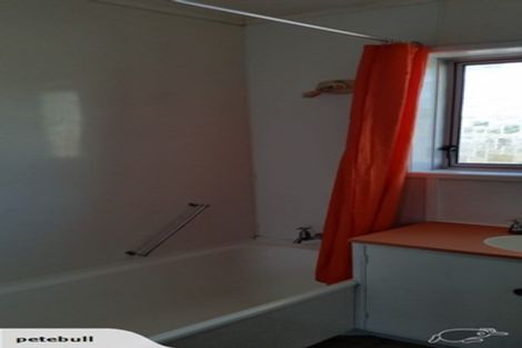 Photo of property in 2/5 Second Avenue, Avenues, Whangarei, 0110