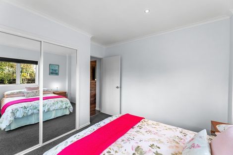 Photo of property in 5 Taihiki Road, Clarks Beach, 2122