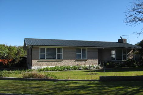 Photo of property in 4 Arum Road, Karoro, Greymouth, 7805