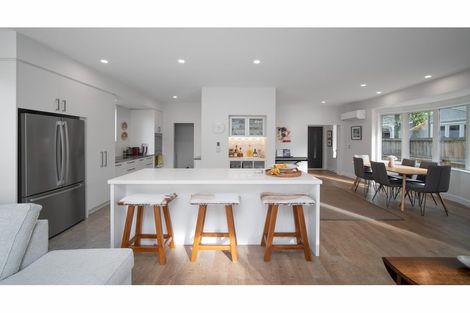 Photo of property in 17 Innes Road, St Albans, Christchurch, 8052