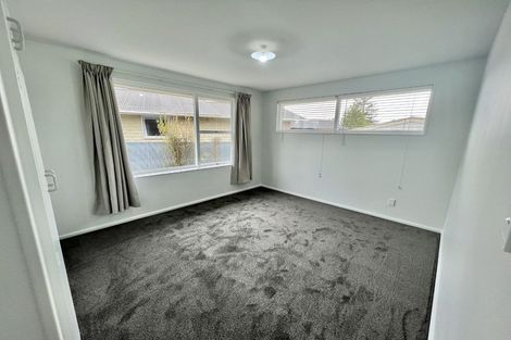 Photo of property in 16 Sarabande Avenue, Redwood, Christchurch, 8051