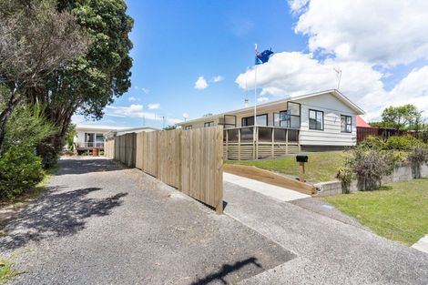 Photo of property in 205 Achilles Avenue, Whangamata, 3620