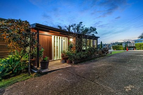 Photo of property in 170 Vipond Road, Stanmore Bay, Whangaparaoa, 0932