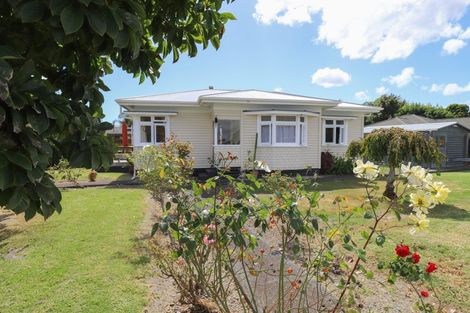 Photo of property in 11 Darlington Street, Ngatea, 3503