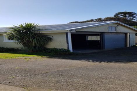 Photo of property in 38 Thatcher Street, Castlecliff, Whanganui, 4501