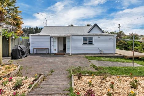 Photo of property in 1 Buchanan Street, Hikurangi, 0114