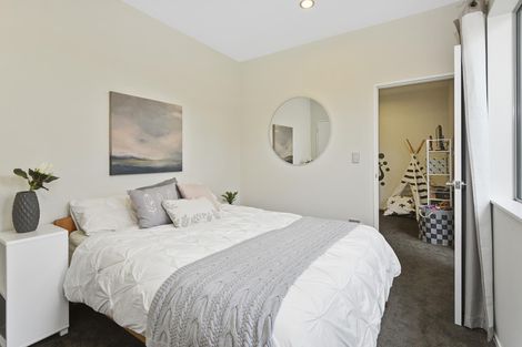 Photo of property in 12 Kahika Grove, Huapai, Kumeu, 0810