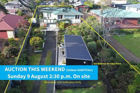 Photo of property in 137 Flanshaw Road, Te Atatu South, Auckland, 0610