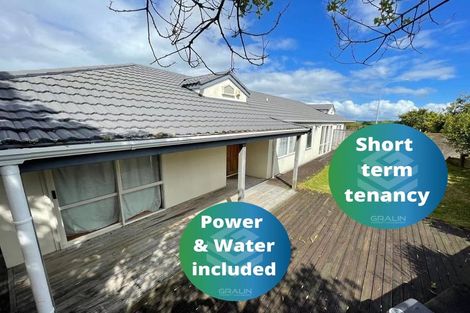 Photo of property in 1 Graham Collins Drive, Windsor Park, Auckland, 0632