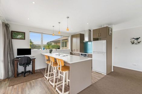 Photo of property in 46 Butterworth Crescent, Papamoa Beach, Papamoa, 3118