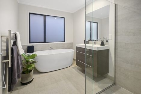 Photo of property in 5 Te Aparangi Crescent, Papakura, 2110