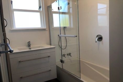 Photo of property in 5b Francis Road, Paraparaumu Beach, Paraparaumu, 5032