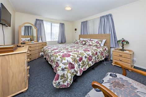 Photo of property in 25 Balloch Street, Randwick Park, Auckland, 2105