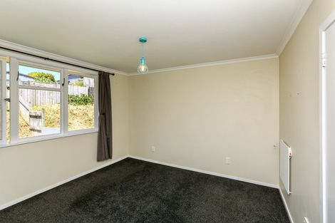 Photo of property in 6a Granby Place, Westown, New Plymouth, 4310
