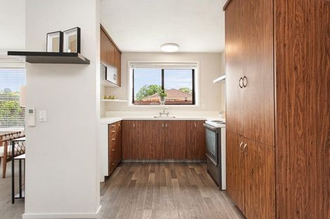 Photo of property in 1/39 Solomon Avenue, Redwood, Christchurch, 8051