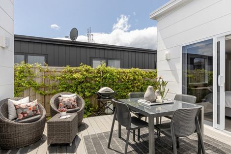 Photo of property in 49 Awatira Drive, Papamoa Beach, Papamoa, 3118