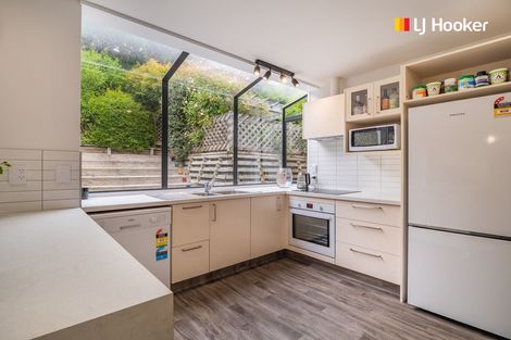 Photo of property in 72 Hocken Street, Kenmure, Dunedin, 9011