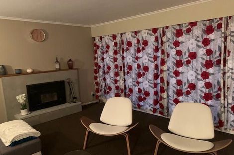 Photo of property in 165a Newlands Road, Newlands, Wellington, 6037