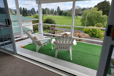 Photo of property in 140 Golf Road, Taumarunui, 3920