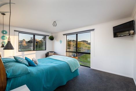 Photo of property in 527 Frankley Road, Hurworth, New Plymouth, 4371