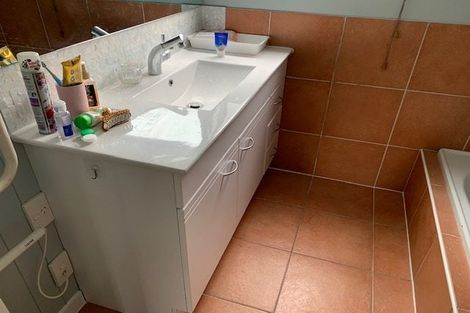 Photo of property in 16 Acacia Road, Torbay, Auckland, 0632