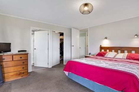 Photo of property in 97 Gear Road, Te Horo, Otaki, 5582