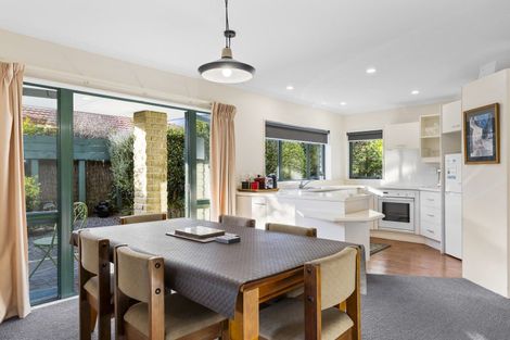 Photo of property in 30 Fairview Terrace, Waipahihi, Taupo, 3330