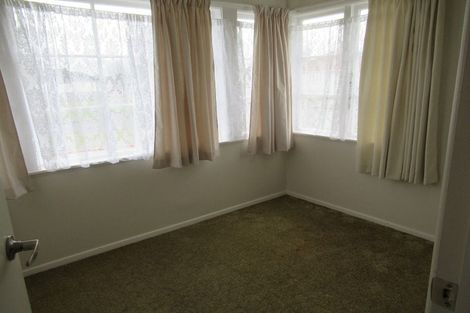 Photo of property in 13 Goldsmith Crescent, Levin, 5510