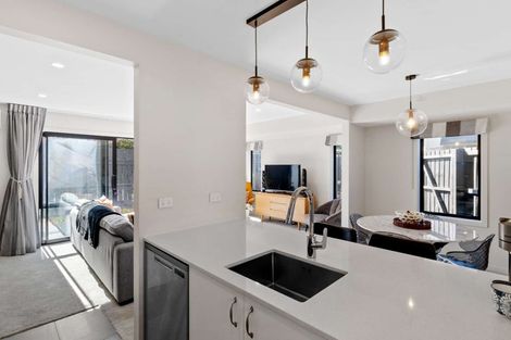 Photo of property in 2/218 Springfield Road, St Albans, Christchurch, 8014