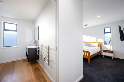 Photo of property in 37 Pounamu Avenue, Albert Town, Wanaka, 9305