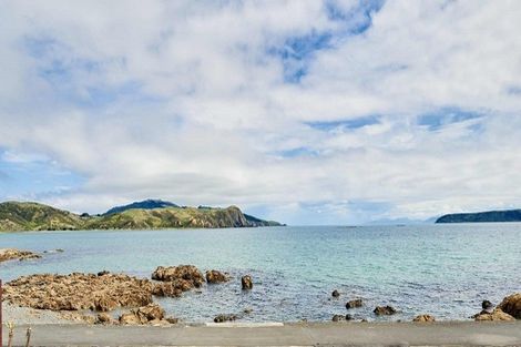 Photo of property in 16 Moana Road, Plimmerton, Porirua, 5026