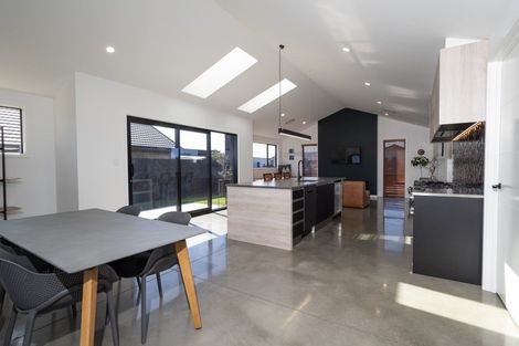 Photo of property in 16 Torbay Avenue, Huntingdon, Ashburton, 7774