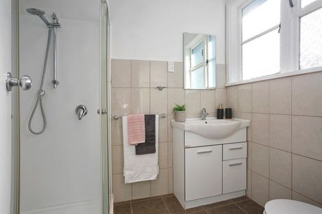 Photo of property in 52 Williams Street, Cambridge, 3434