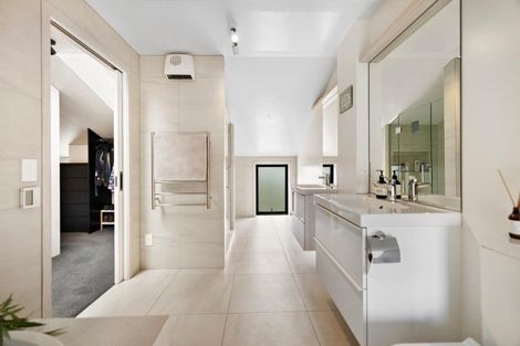 Photo of property in 14 Bellamore Street, Lake Hayes, Queenstown, 9304