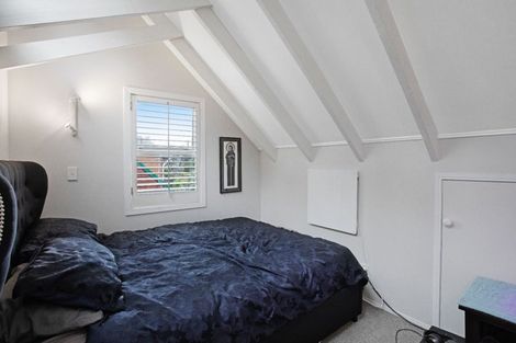 Photo of property in 2/11 Limmer Place, Browns Bay, Auckland, 0632