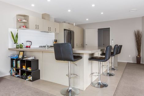 Photo of property in 17 Kaimai Place, Aotea, Porirua, 5024