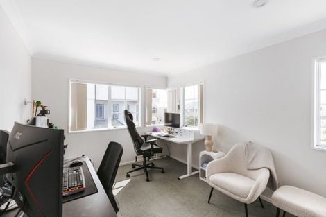 Photo of property in 23a Sunbrae Grove, Mount Maunganui, 3116