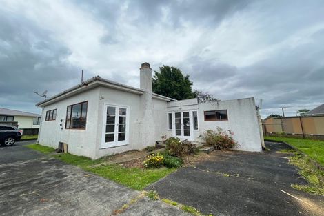 Photo of property in 57 Tiraumea Drive, Pakuranga, Auckland, 2010