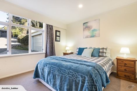 Photo of property in 2 Kopiko Way, Brooklyn, Wellington, 6021