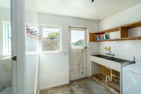 Photo of property in 13 Rembrandt Avenue, Tawa, Wellington, 5028