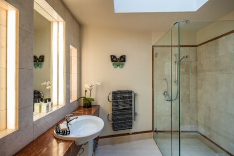 Photo of property in 87 Woodburn Drive, Takapu Valley, Wellington, 5028