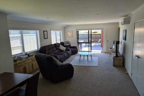 Photo of property in 16 Marion Crescent, Papamoa Beach, Papamoa, 3118