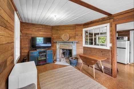 Photo of property in 342 Le Bons Bay Road, Le Bons Bay, Akaroa, 7583