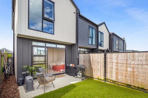 Photo of property in 35 Treloar Crescent, Hobsonville, Auckland, 0616
