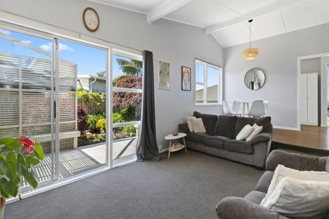 Photo of property in 182 Queen Street, Pukekohe, 2120